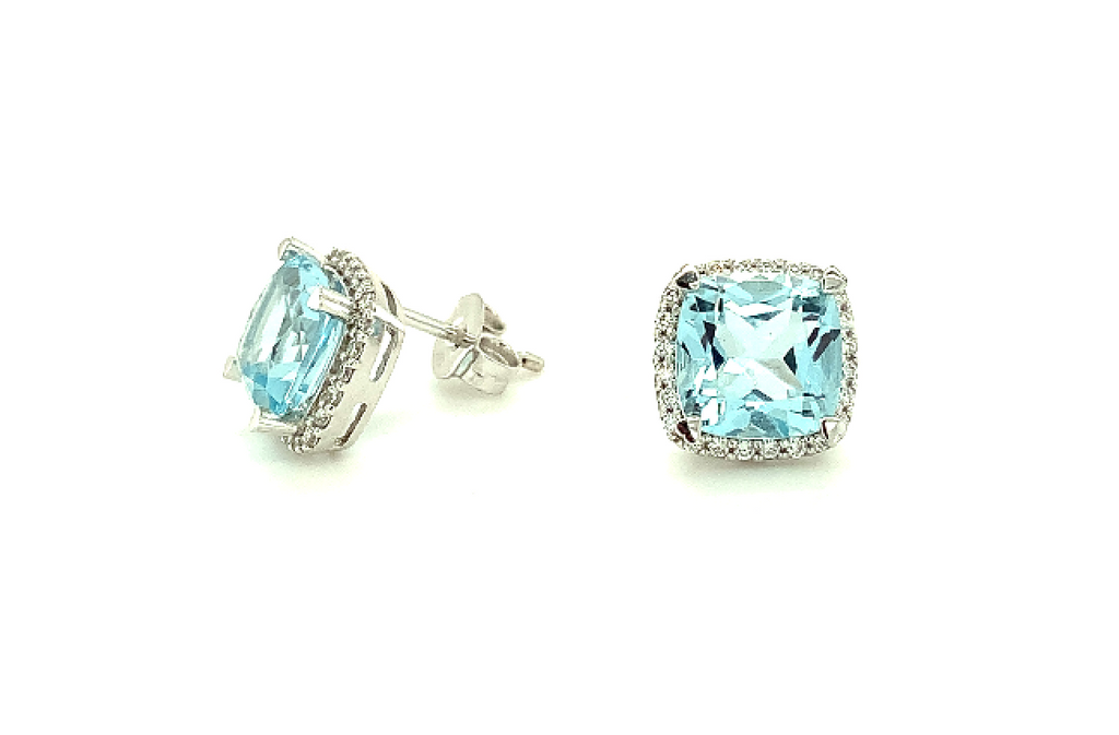 LADY'S WHITE 18 KARAT EARRINGS