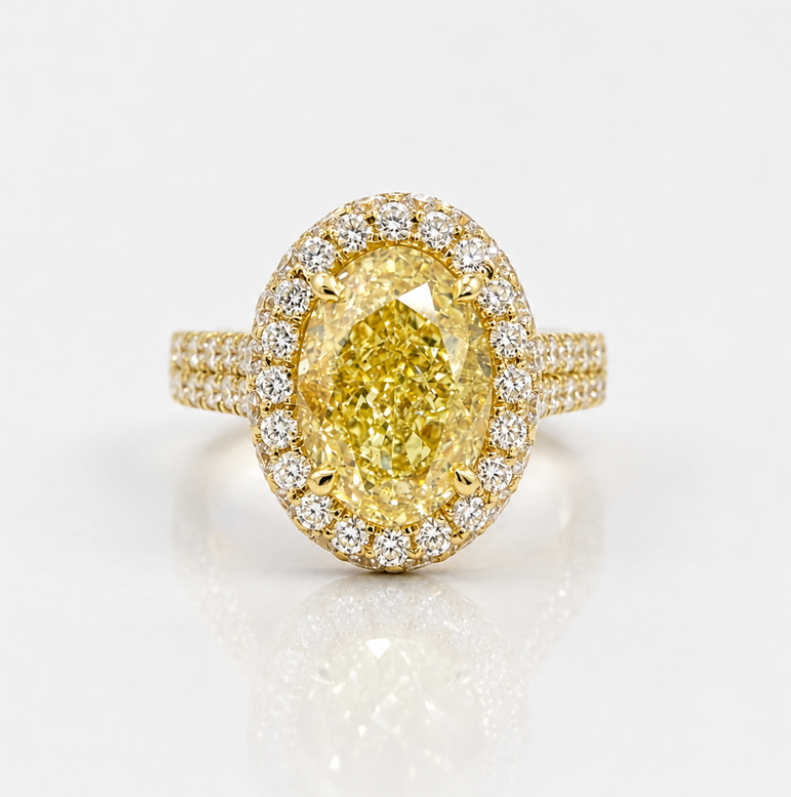Yellow Diamond 2.51ct with 1.17cttw round diamonds Ring